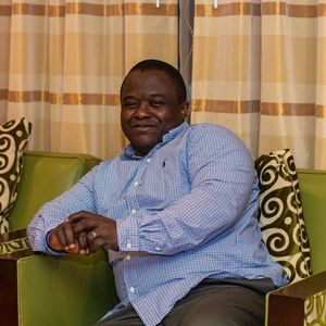 Meet your Posher, Emmanuel